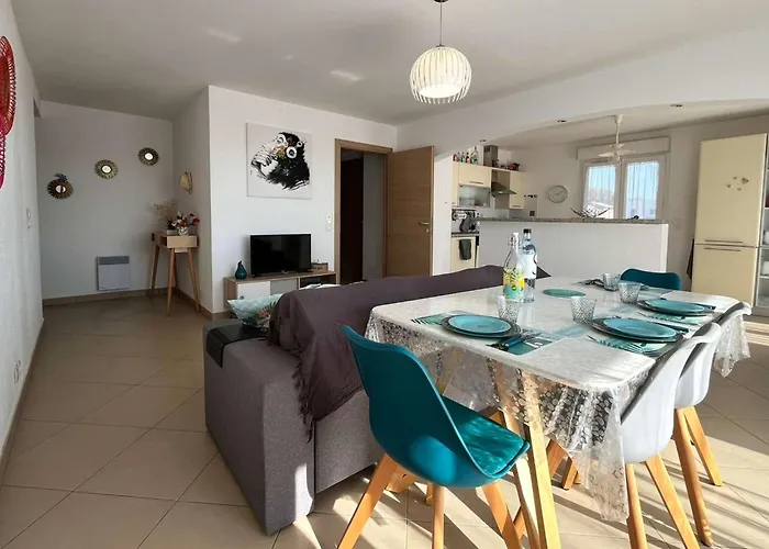 Centre Lumineux T3 A Deux Pas De La Et Commerces Apartmán Moriani Plage